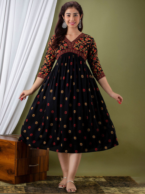 Bunkari Ethnic Motifs Printed V-Neck Cotton Ethnic Dress