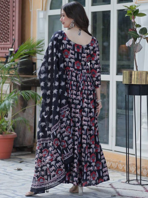 Charnest Ethnic Motifs Printed Notch Neck Kurta With Palazzos & Dupatta - Image 4
