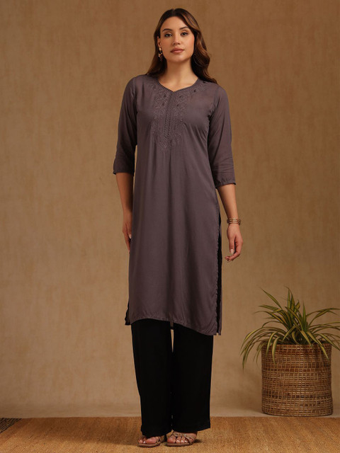 Soch Women Paisley Embroidered Sweetheart Neck Thread Work Kurta