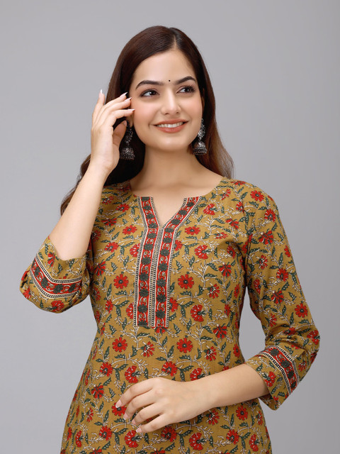 VICITRA Women Floral Printed Round Neck Straight Kurta