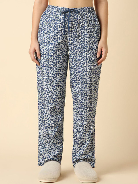 Van Heusen Women Printed Functional Pocket Ultra Soft Lounge Pyjama