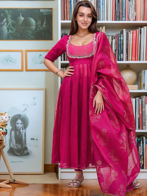 GoSriKi Women Embroidered Regular Sequinned Kurta Set With Dupatta