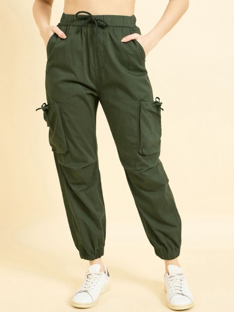 STUDIO NEXX Women Slouchy Regular Fit Mid-Rise Flat-Front Cargos Trousers