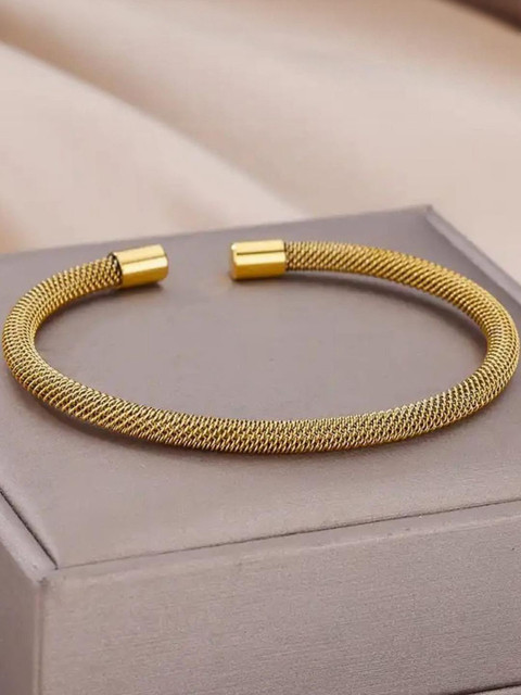 STYLEKRAFT Unisex Gold-Plated Mesh Cuff Bracelet
