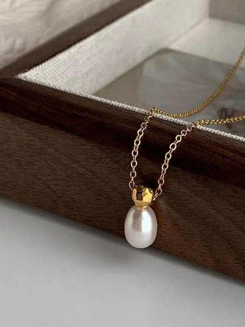 GOLDIWALA Gold-Plated Artificial Beaded Stainless Steel Chain Necklace - Image 4