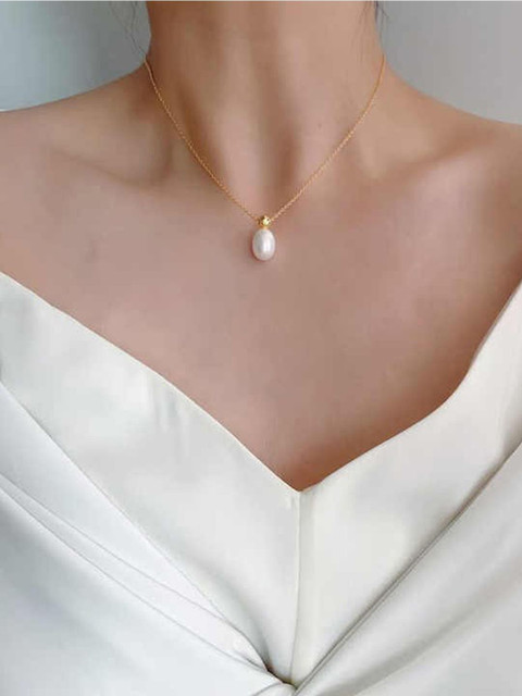 GOLDIWALA Gold-Plated Artificial Beaded Stainless Steel Chain Necklace - Image 6