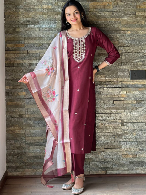 MOKOSH Women Sequinned Embroidered Regular Kurta with Trousers & Dupatta