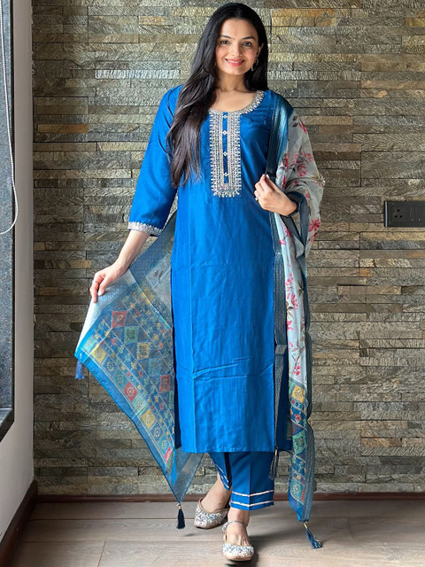 MOKOSH Floral Yoke Design Round Neck Thread Work Chinon Kurta With Trousers & Dupatta - Image 4