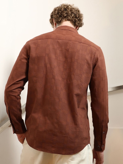 Campus Sutra Comfort Textured Spread Collar Cotton Casual Shirt - Image 4