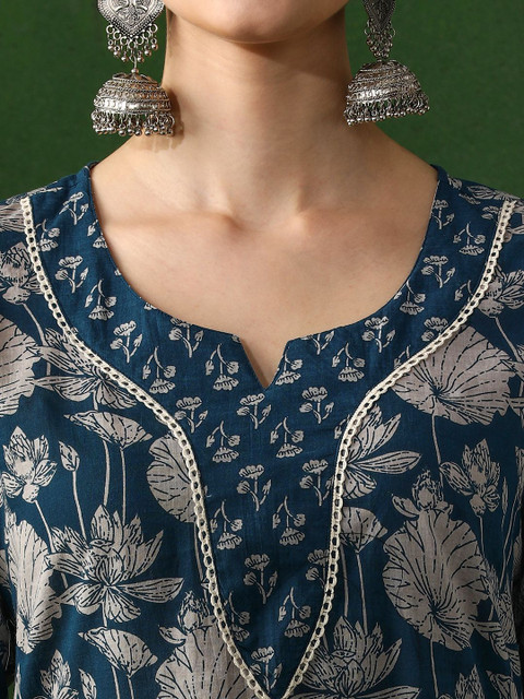 Jaipur Kurti Women Floral Embroidered Keyhole Neck Gotta Patti Cotton Kurta - Image 3