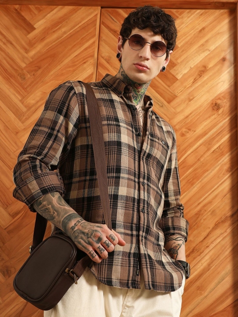 Campus Sutra Men Comfort Fit Checked Button-Down Collar Cotton Casual Shirt