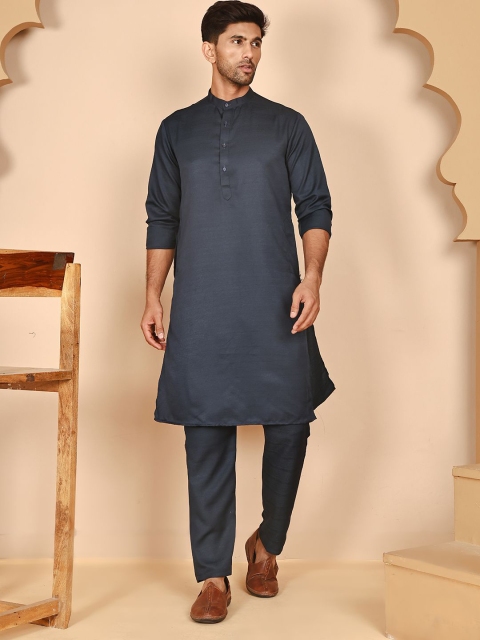 Men Solid Ethnic Ethnic Kurta with Pyjama