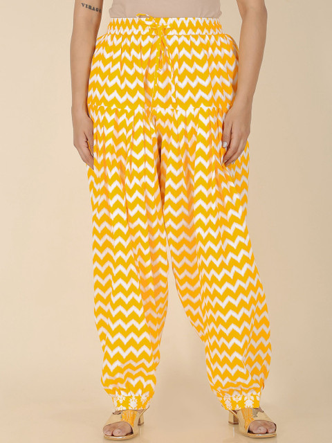 Aramya Women Printed Loose Fit Cotton Salwar