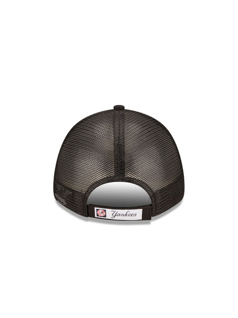 New Era Men Embroidered New York Yankees Snapback Cap - Image 5