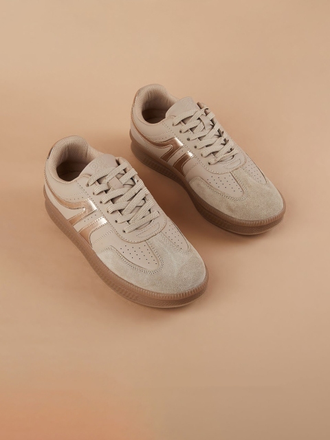Ginger by Lifestyle Women Round Toe Lace-Ups Sneakers