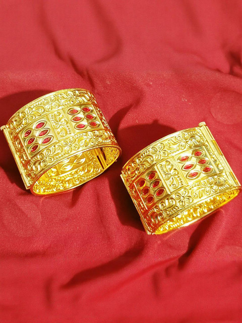 Balaji Gold Women Set of 2 Gold Assamese Traditional Bangle