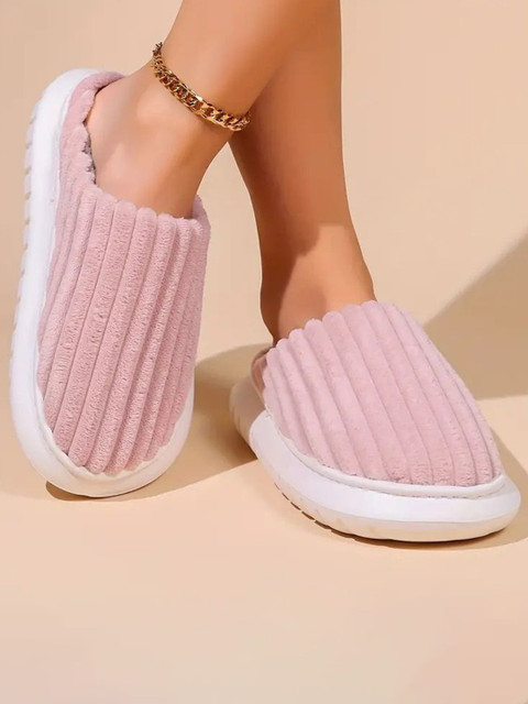 WOLVESDEN Women Winter Fur Room Slippers