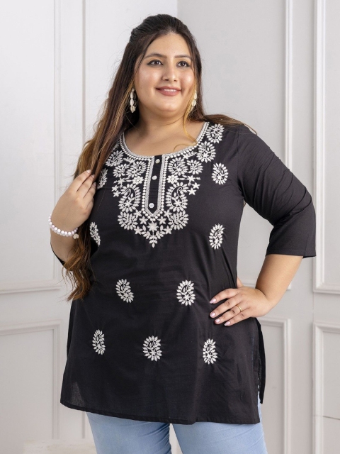 Lee Moda Plus Size Paisley Embroidered Round Neck Pure Cotton Kurti
