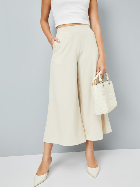 max Women Solid Wide Leg Palazzos