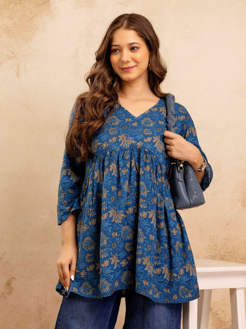 HYTEN Floral Printed V-Neck Kurti