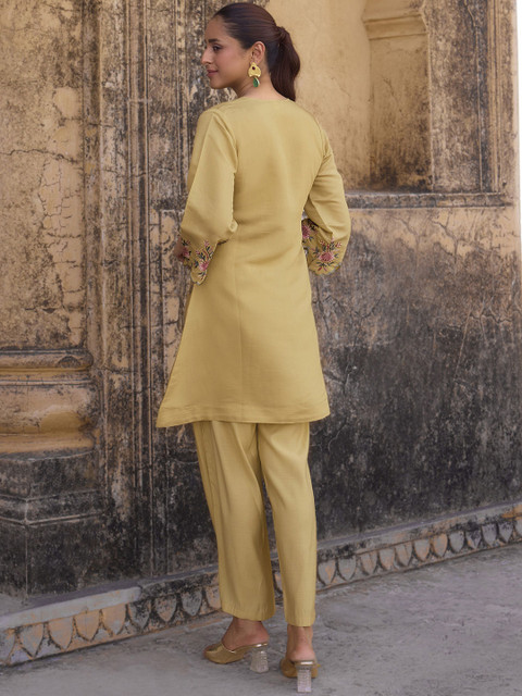 DRESOUL Embroidered Round Neck Top With Trousers Co-Ords - Image 3
