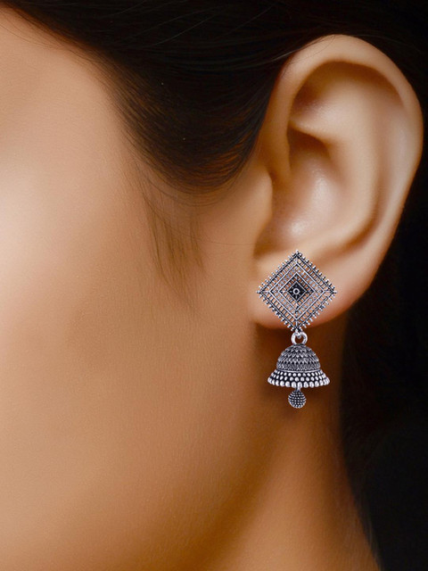 Sangria Silver-Plated Alloy Earrings - Image 4