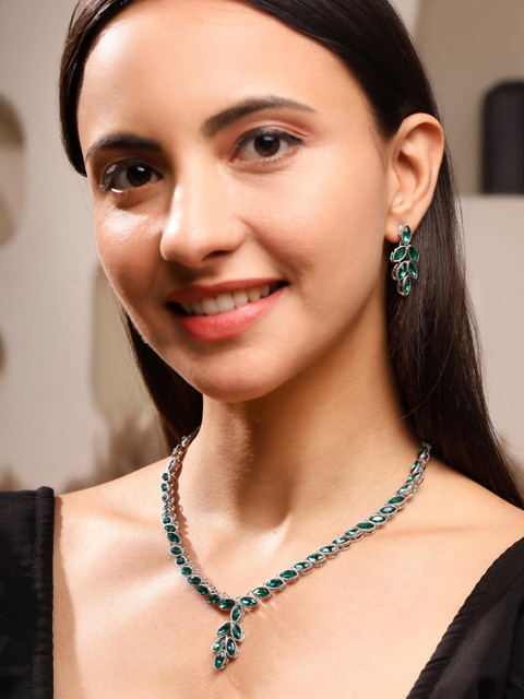 EIT Collection Green Alloy Necklace