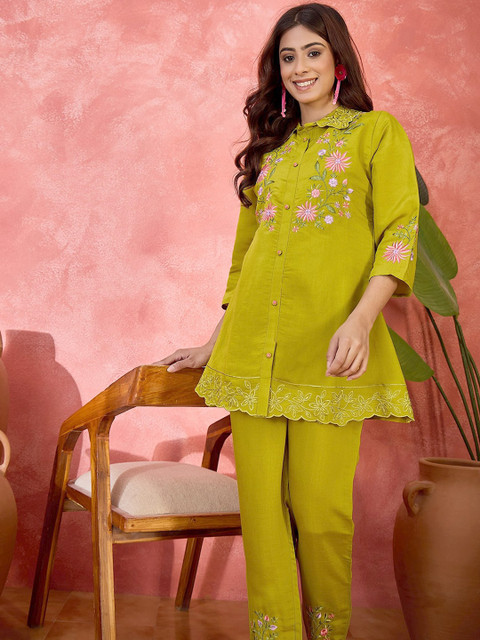 Sangria Floral Embroidered Tunic & Trousers Co-Ord Set - Image 7