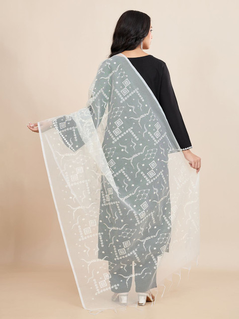 House of Pataudi Floral Embroidered Dupatta - Image 5