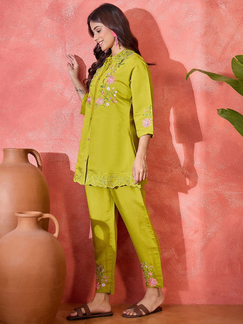 Sangria Floral Embroidered Tunic & Trousers Co-Ord Set - Image 4