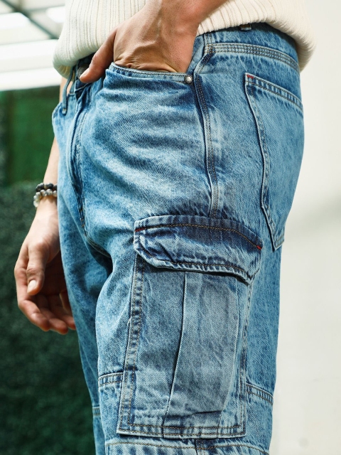 Campus Sutra Men Regular Fit Denim Cargo Shorts - Image 7