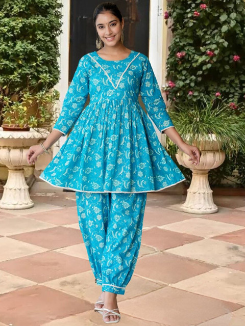 OZIA Women Floral Printed Anarkali Kurta with Salwar