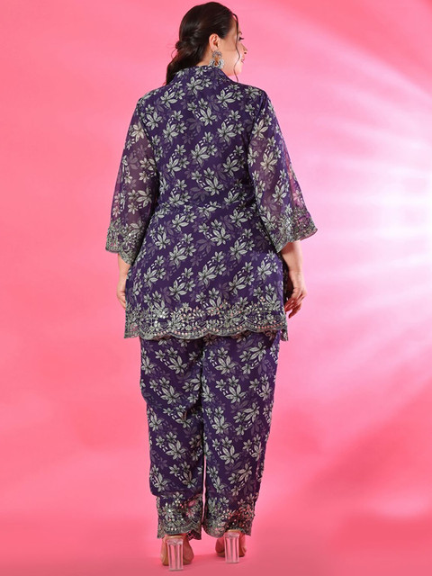 PrettyPlus by Desinoor.com Plus Size Floral Printed Georgette Tunic With Trouser - Image 5