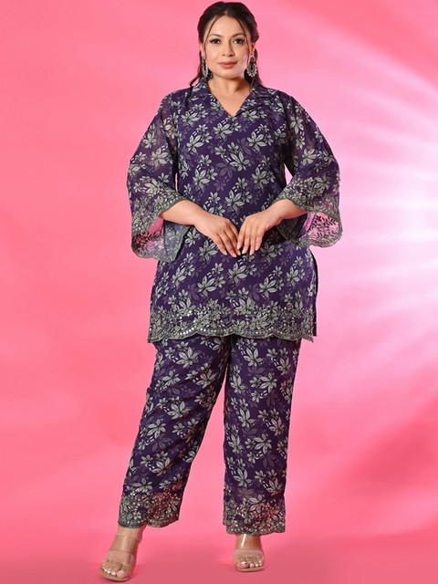 PrettyPlus by Desinoor.com Plus Size Floral Printed Georgette Tunic With Trouser