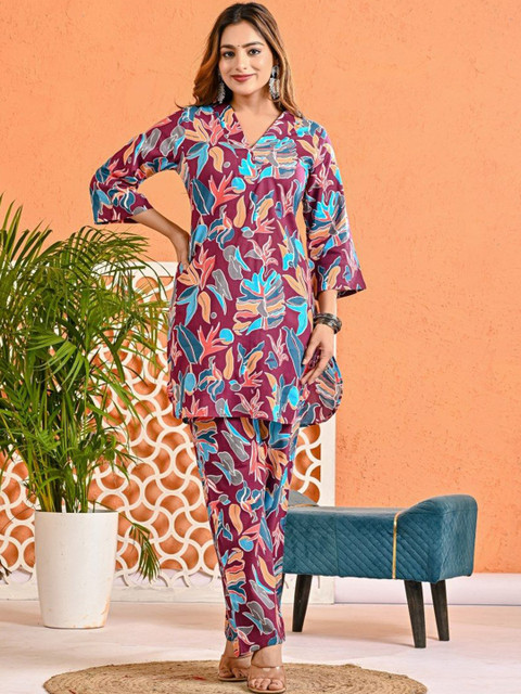 Khatri Creations Floral Printed Pure Cotton V-Neck Tunic With Trouser