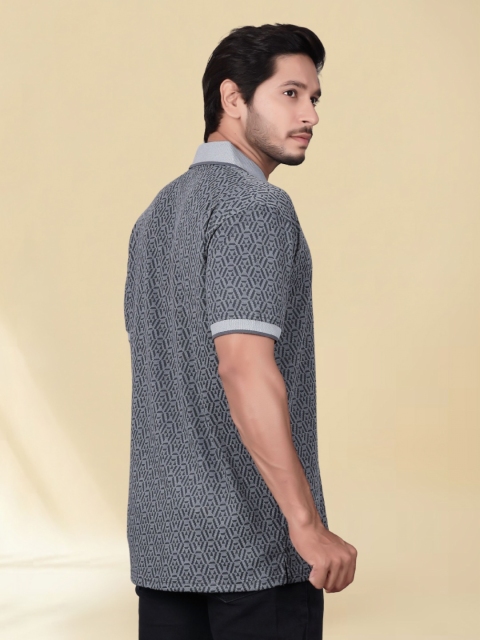 Divra Clothing Abstract Printed Polo Collar T-shirt - Image 5