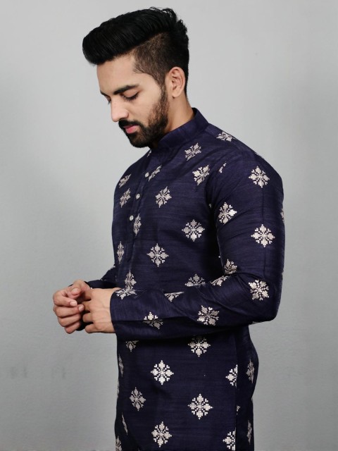 BALAJI CREATION Men Blue Kurtas