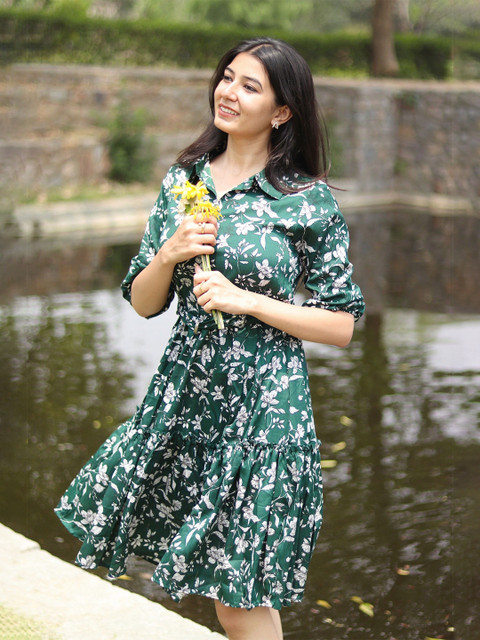 DressBerry Women Floral Printed Fit & Flare Dress