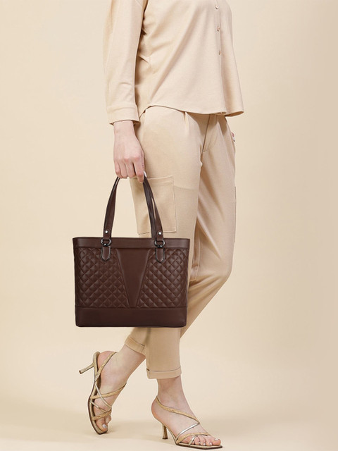 Lancer Textured Shoulder Bag with Quilted - Image 5