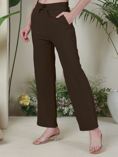 Selvia Women Solid Mid-Rise Casual Regular Trouser - Image 3