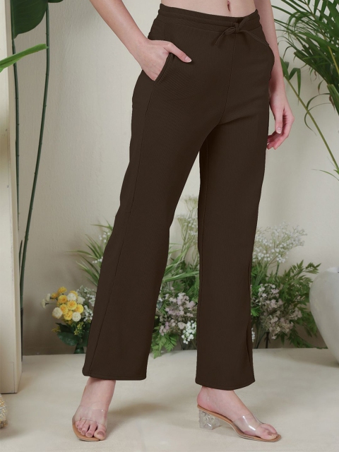 Selvia Women Solid Mid-Rise Casual Regular Trouser - Image 2