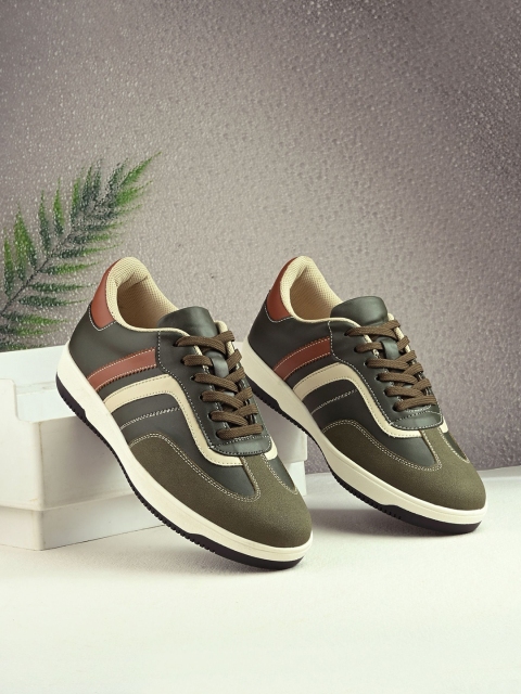 The Roadster Lifestyle Co Men Colourblocked Lace-Ups Round Toe Sneakers