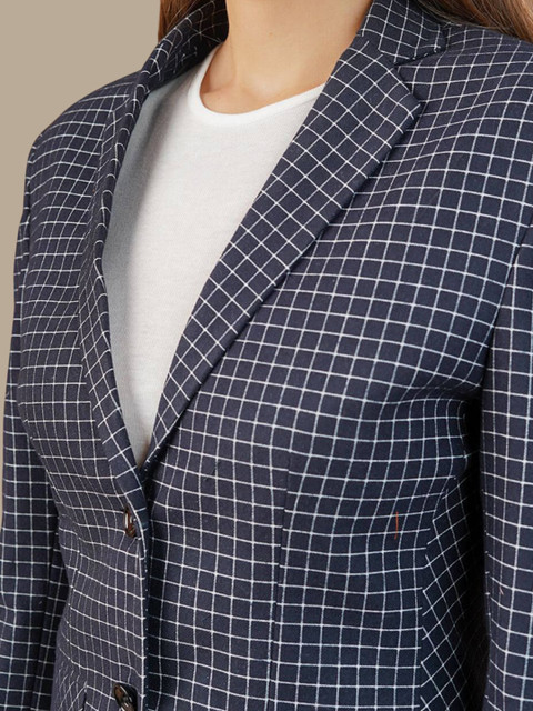 Talethread Women Black Blazers - Image 2