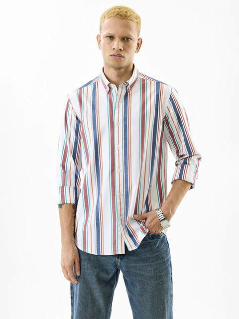 Snitch India Slim Vertical Striped Slim Fit Pure Cotton Casual Shirt