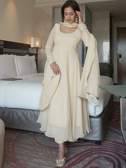 Anouk Rustic Round Neck Angrakha Kurta With Trousers & Dupatta - Image 5