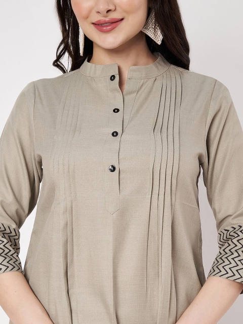 9rasa Women Mandarin Collar Pleated Kurti - Image 2