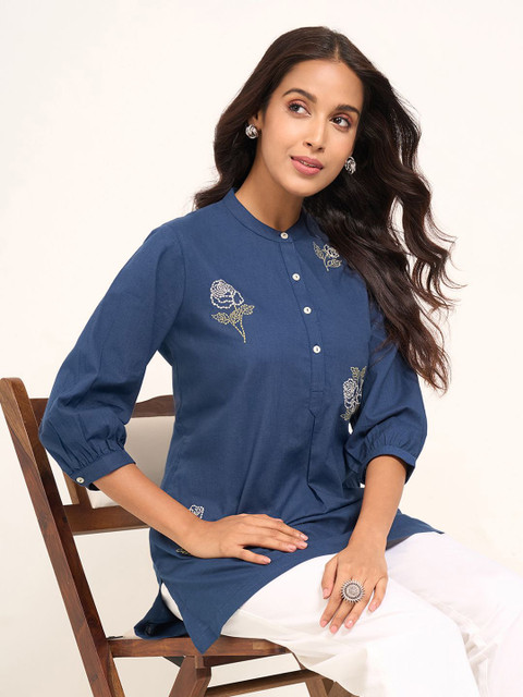 RANGMANCH BY PANTALOONS Mandarin Collar Embroidered Tunic