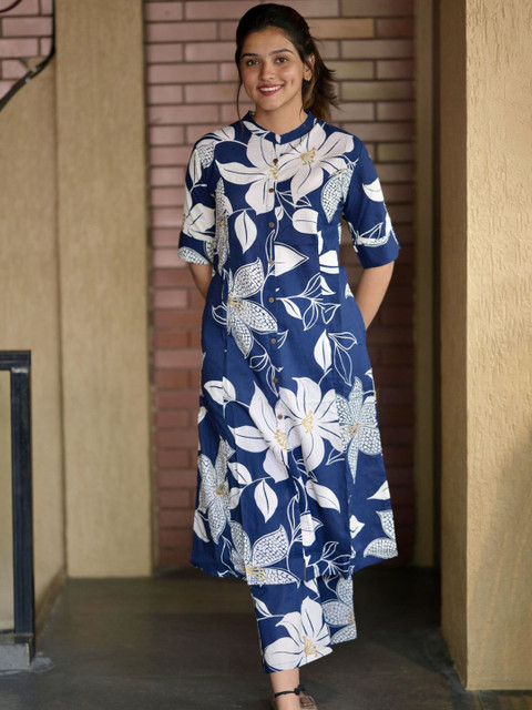 GoSriKi Women Floral Printed Mandarin Collar Regular Kurta with Trousers
