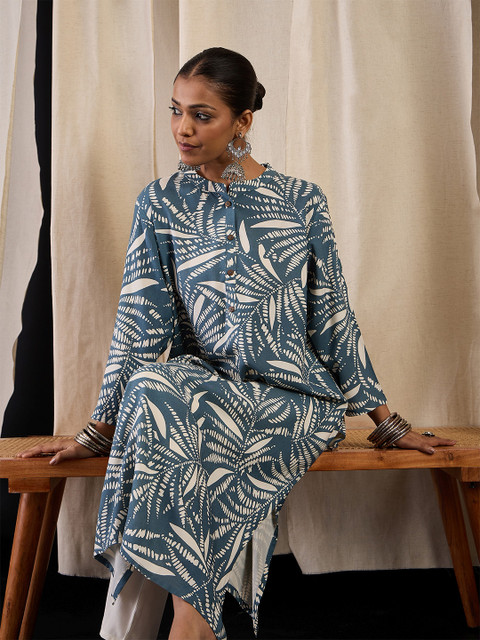 Anouk Floral Printed Mandarin Collar Straight Kurta