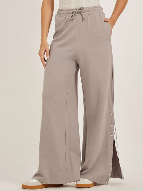 Styli Women Side Snap Button Detailed With Slit Till The Knee Wide Leg High Waist Jogger
